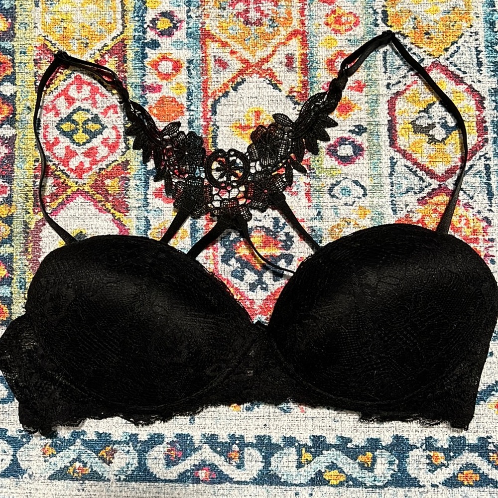 Jezebel bra
